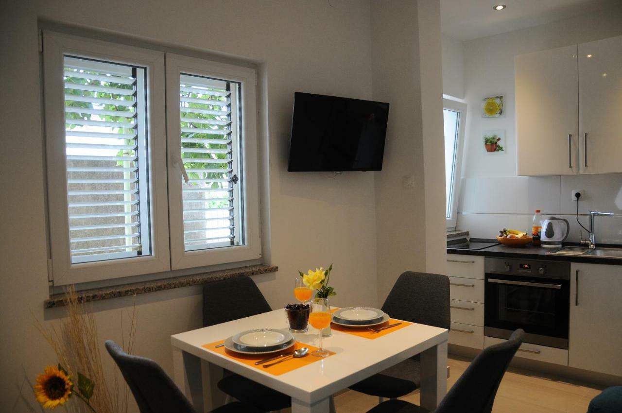 Aria With Private Parking Apartmán